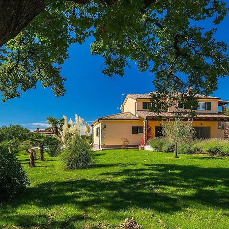 Pianta Holiday home *